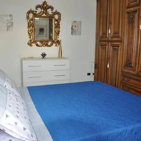 Apartment La Casa Di Fiorella *