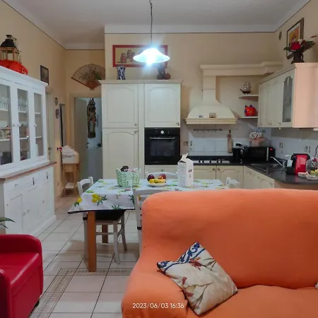 La Casa Di Fiorella Cerreto Guidi